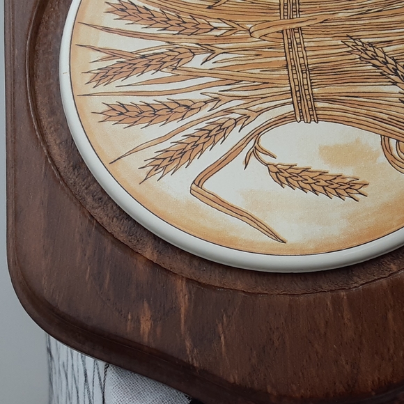 M. Kamenstein Wheat Bread Plate Wood Base Glass Cloche Dome Charcuterie Board - Picture 4 of 16